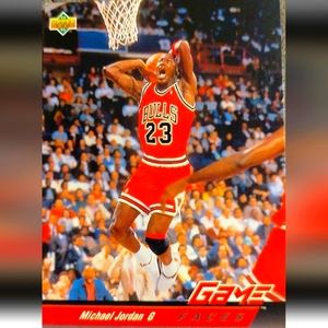Micheal Jordan 3 cards